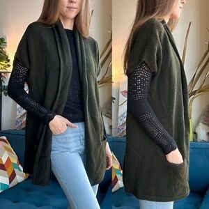 💥SALE💥 Vince Lama Wool Green Short Sleeve Middle Cardigan M
